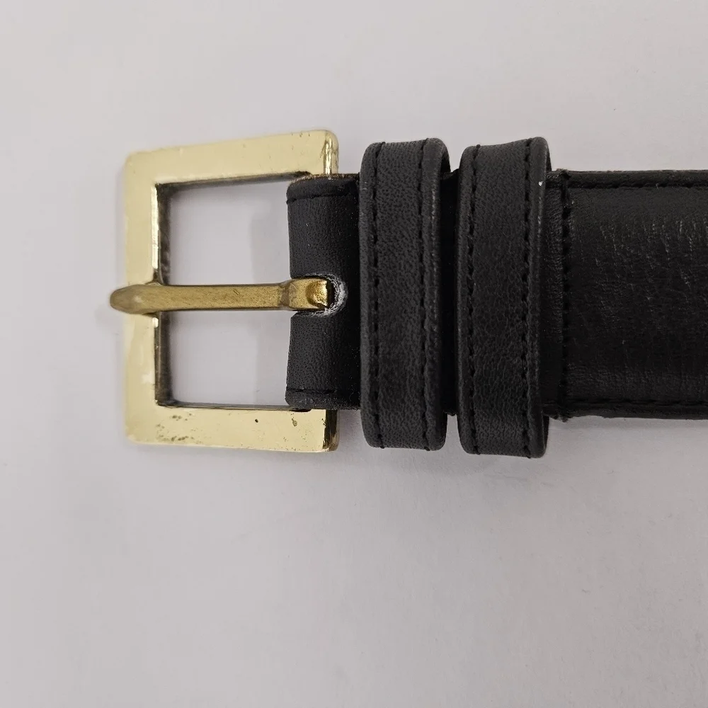 Coach Belt in Cowhide Leather and Solid Brass in Black and Gold Size 32